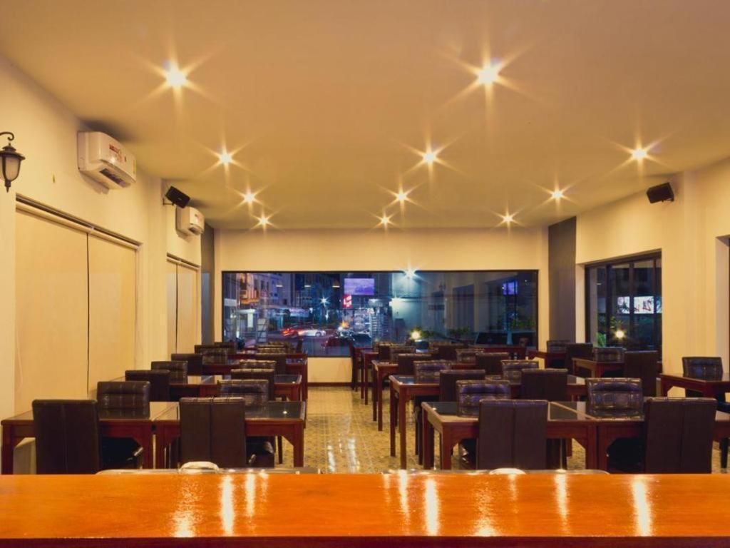 Chada Veranda Hotel Khon Kaen Extérieur photo