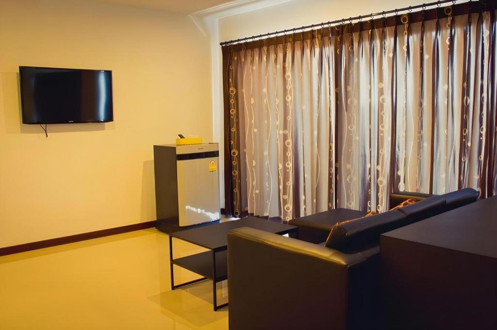 Chada Veranda Hotel Khon Kaen Extérieur photo